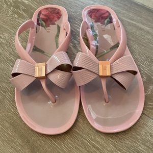 Ted Baker London Susie Light Pink Jelly Flip Flop; UK7, US9